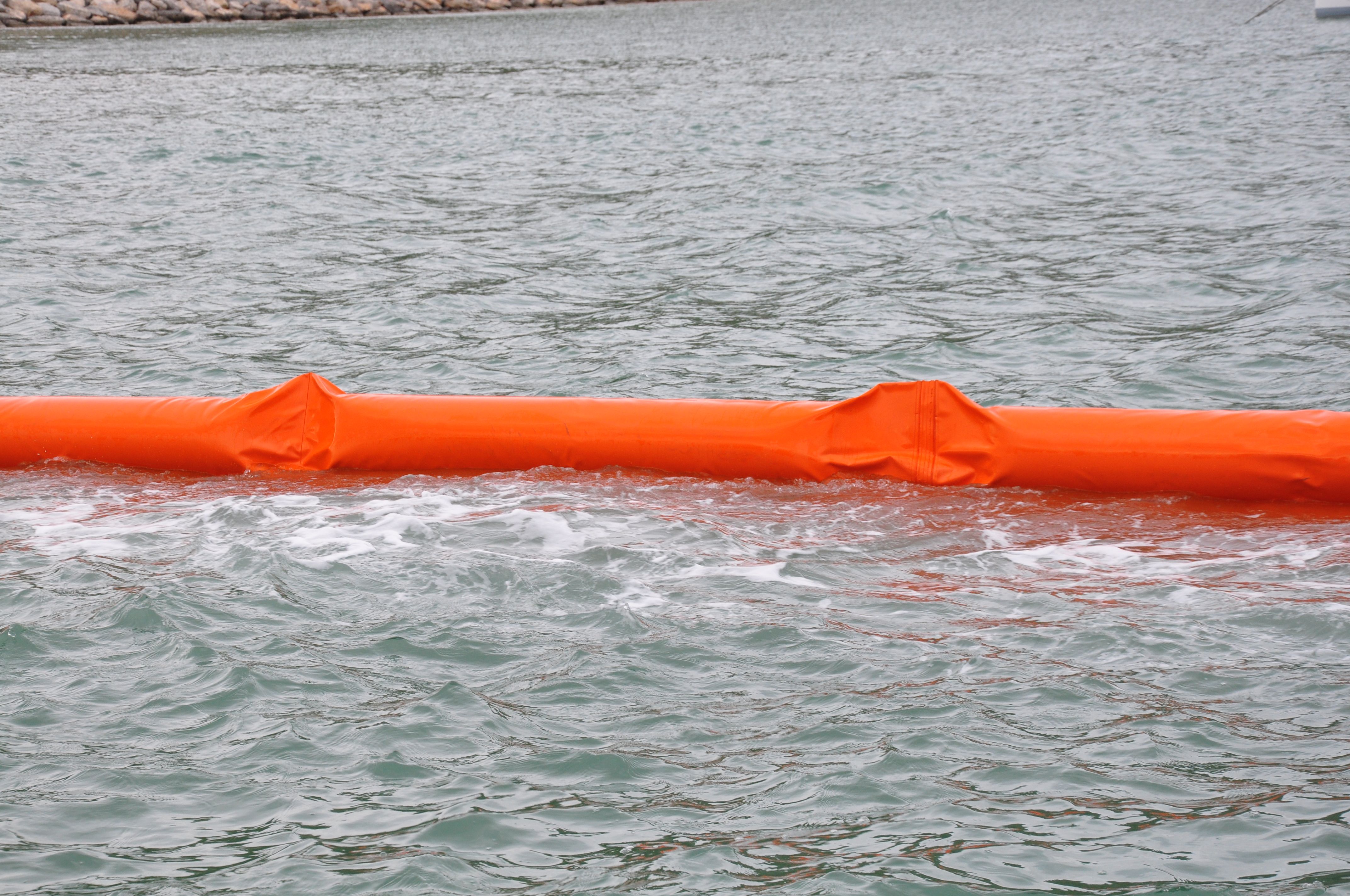 Olieverontreiniging op het wateroppervlak  | Absorptie wateroppervlak